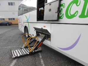 Autocares Peche plataforma de un autobus 
