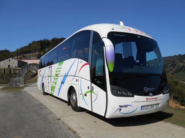 Autocares Peche autobus parado